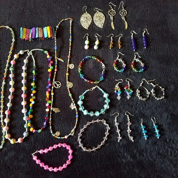 Jewelry Lot - Picture 3 of 4
